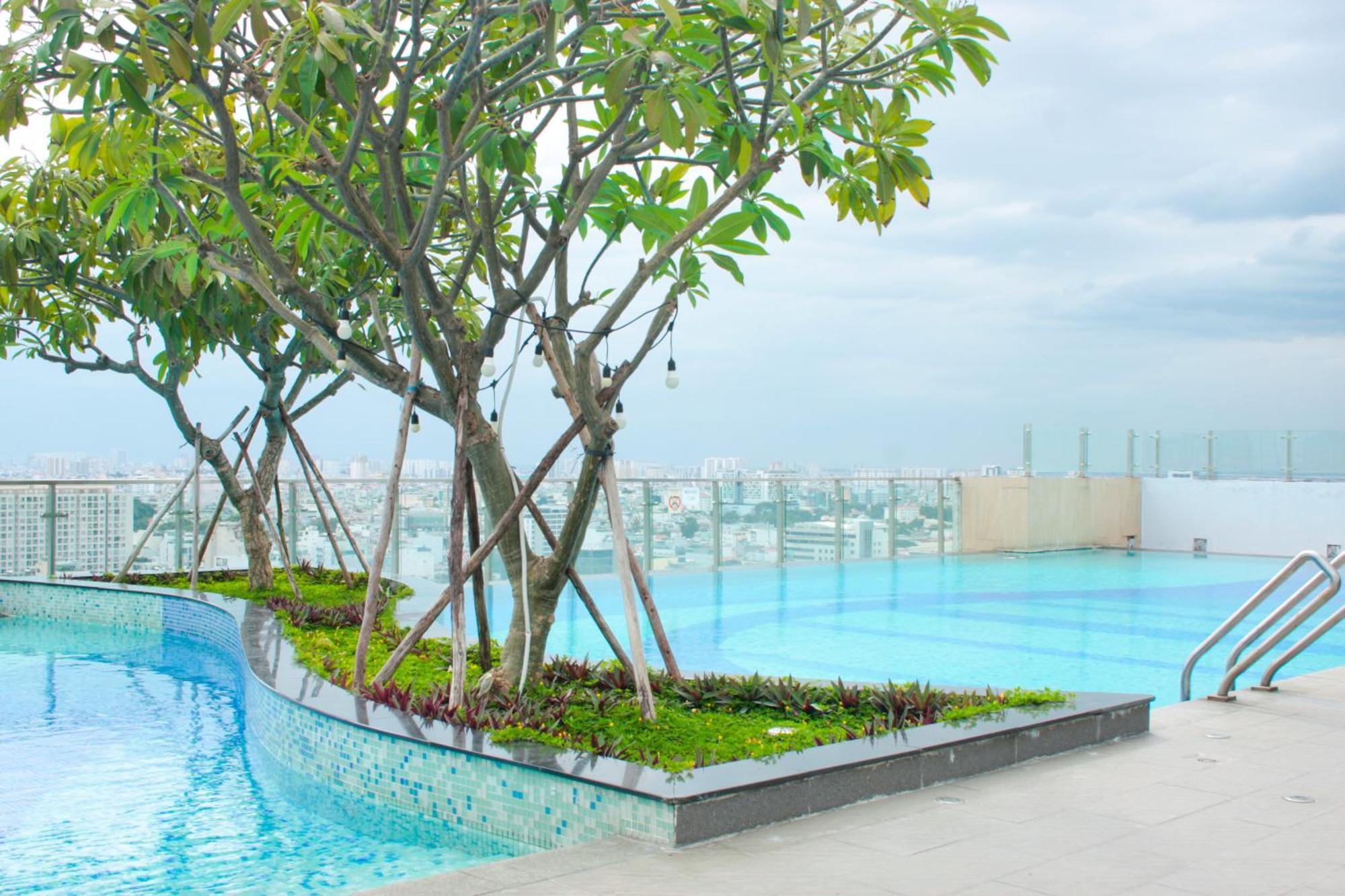 Căn hộ Vip-can Goc Sieu Thoang-gym Va Ho Boi Mien Phi-gia Tot Gan San Bay TP. Hồ Chí Minh